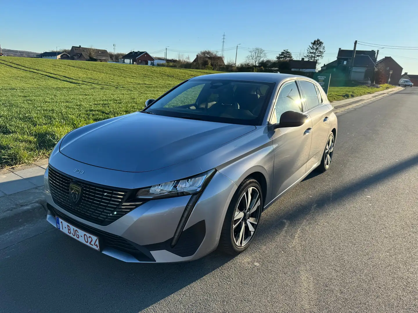 Peugeot 308 III Allure volant et pare-brise chauffant Zilver - 2