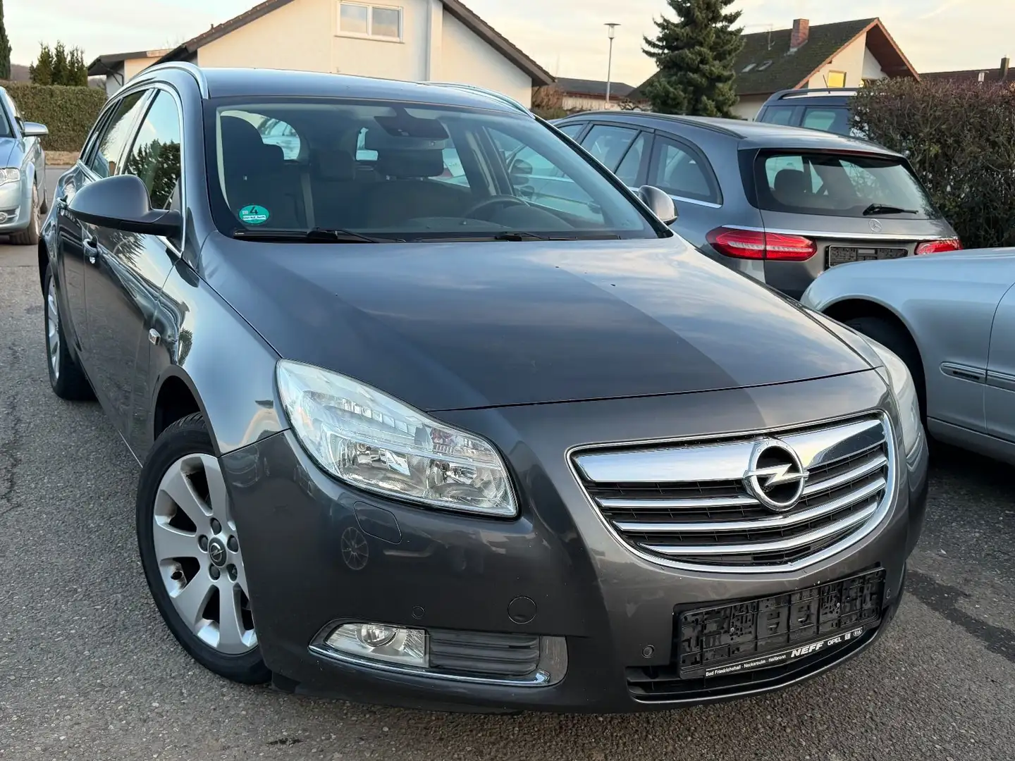 Opel Insignia A Sports Tourer Edition*2.0*NAVI* Grau - 2