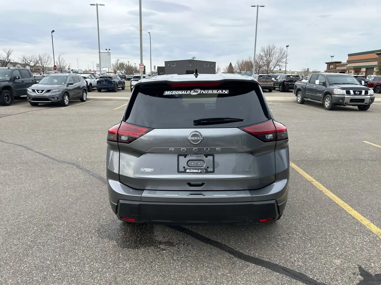 Nissan Rogue снимка Nissan Rogue