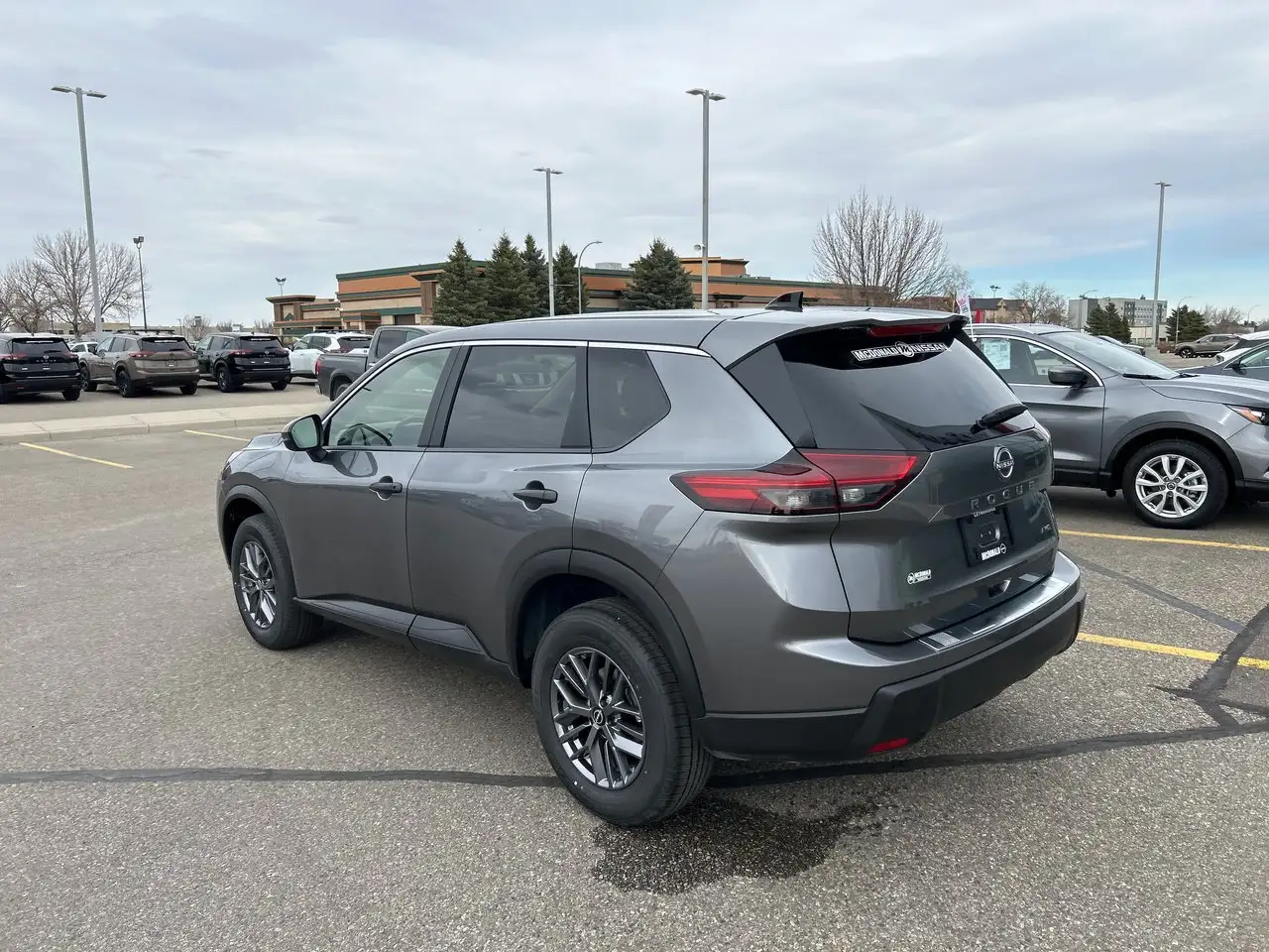 Nissan Rogue снимка Nissan Rogue
