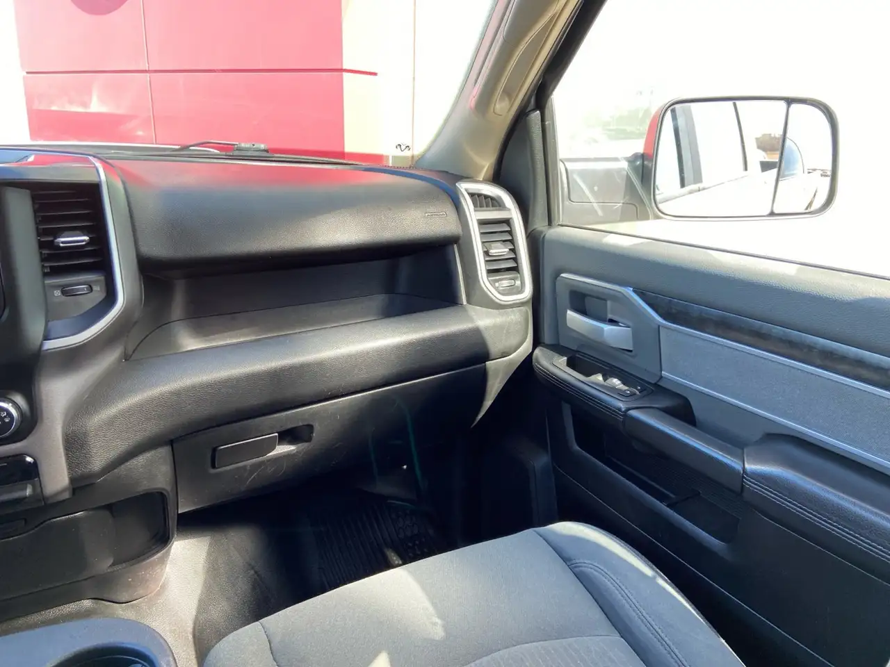 RAM 3500 снимка RAM 3500