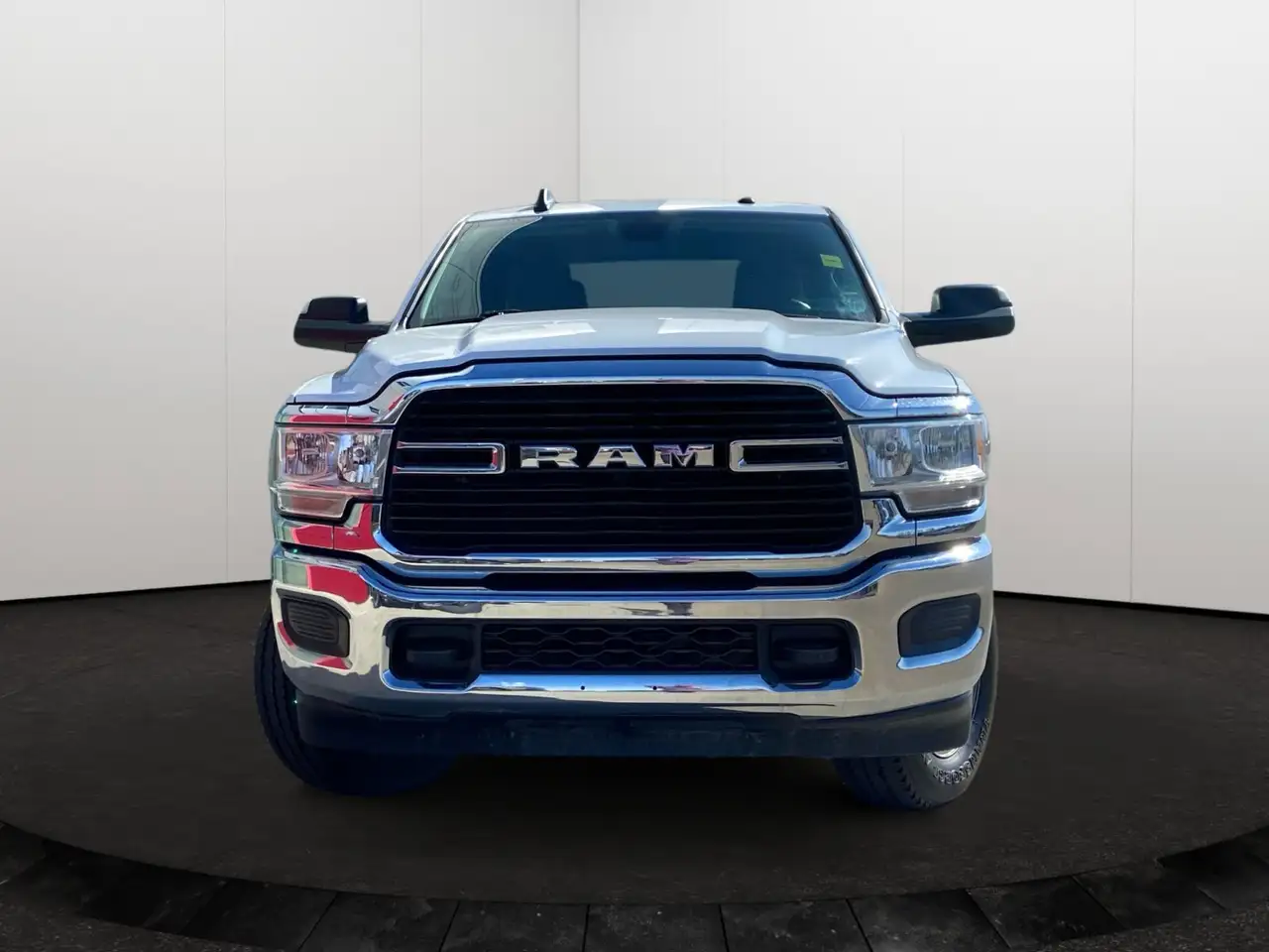 RAM 3500 снимка RAM 3500