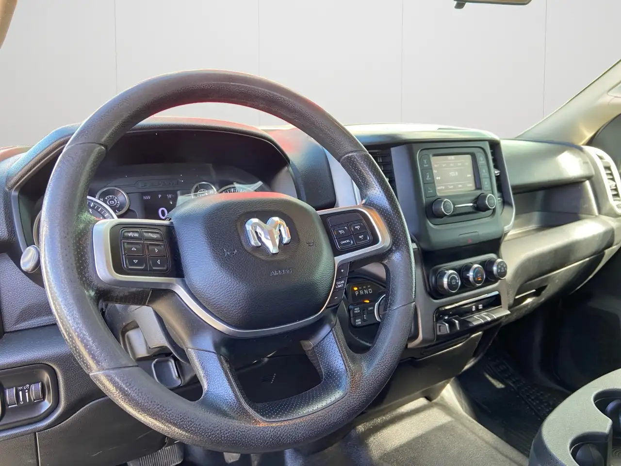 RAM 3500 снимка RAM 3500