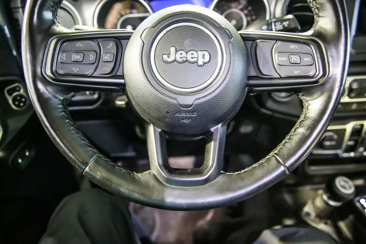 Jeep Gladiator снимка Jeep Gladiator