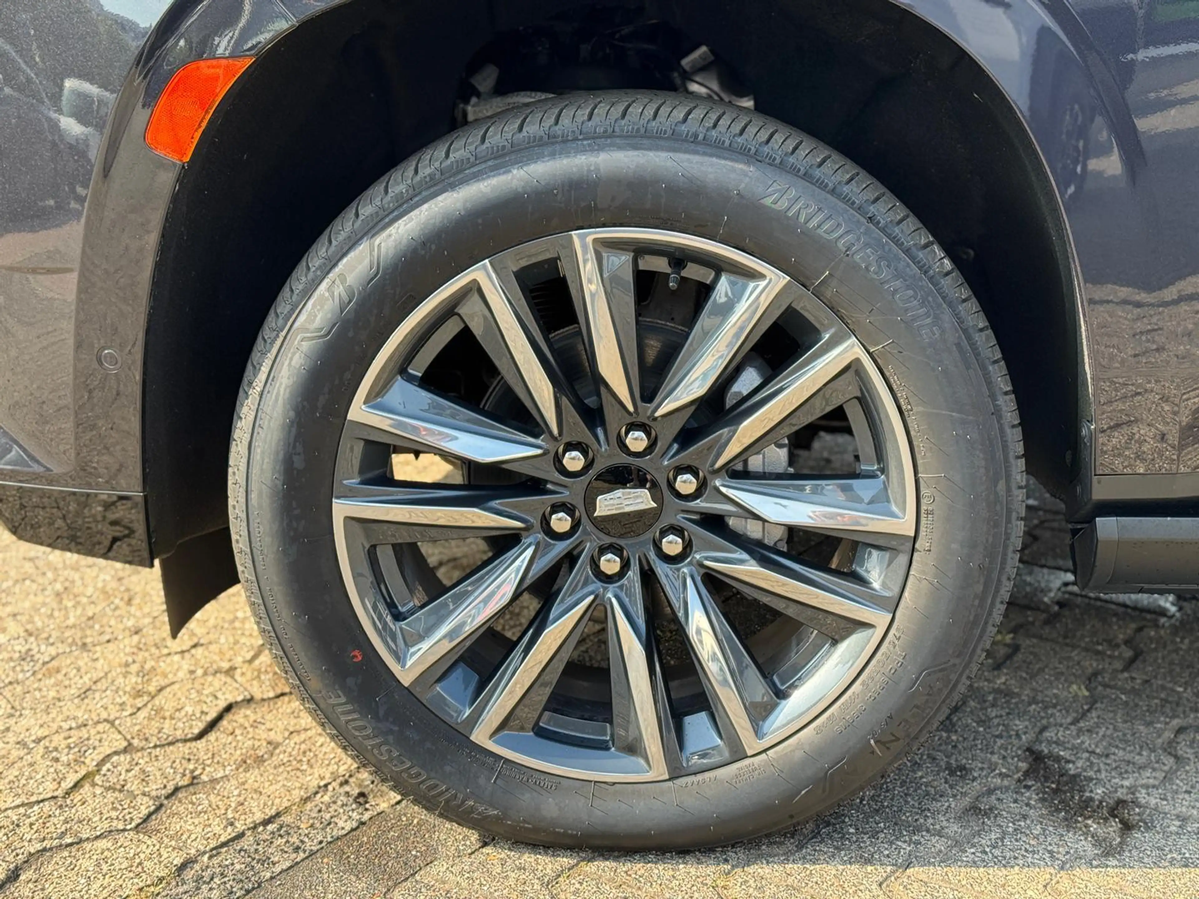 Cadillac Escalade 6.2 V8 Sport Platinum mit LPG 3 Jahre Garantie — photo 10