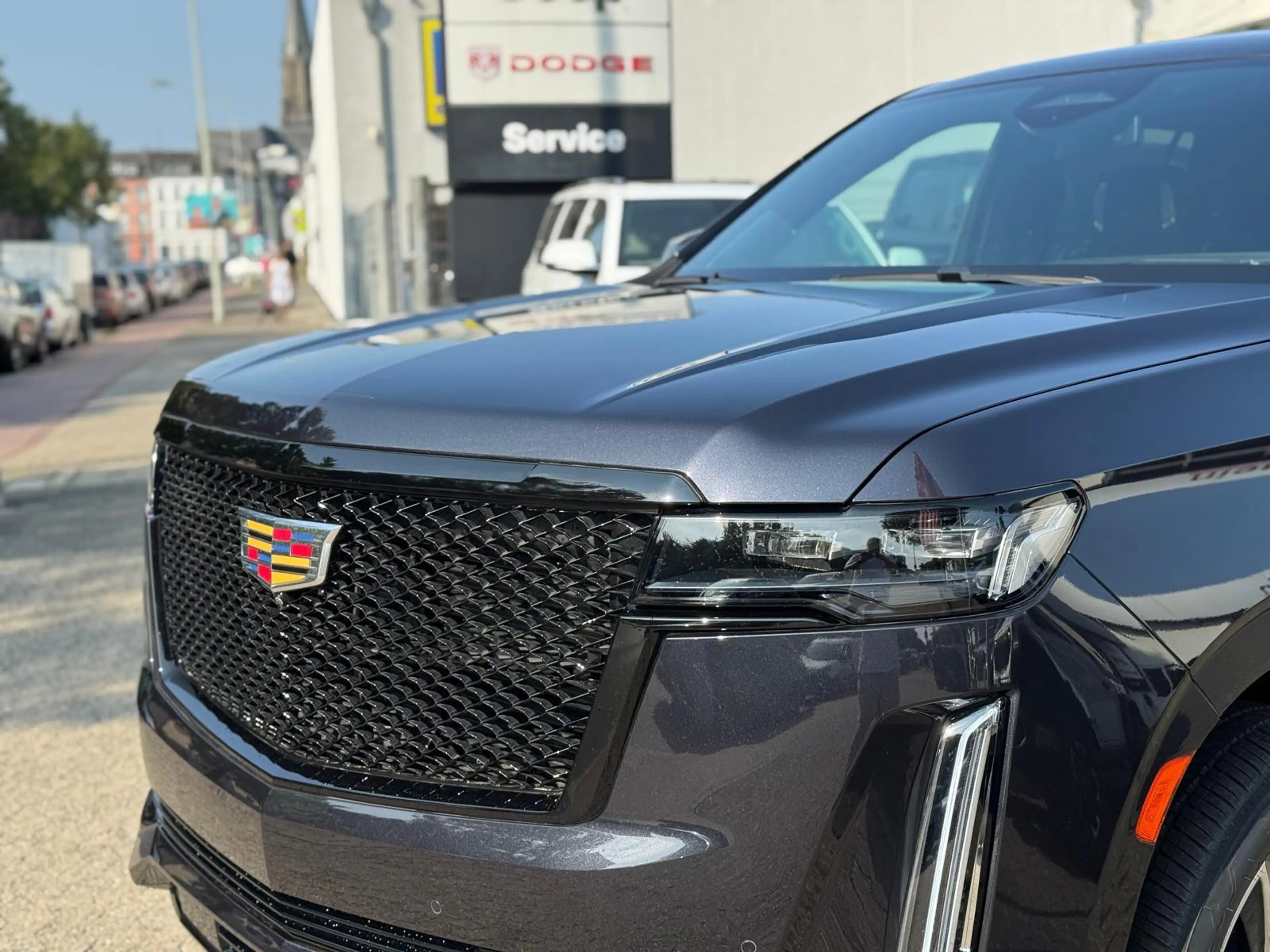 Cadillac Escalade 6.2 V8 Sport Platinum mit LPG 3 Jahre Garantie — photo 11
