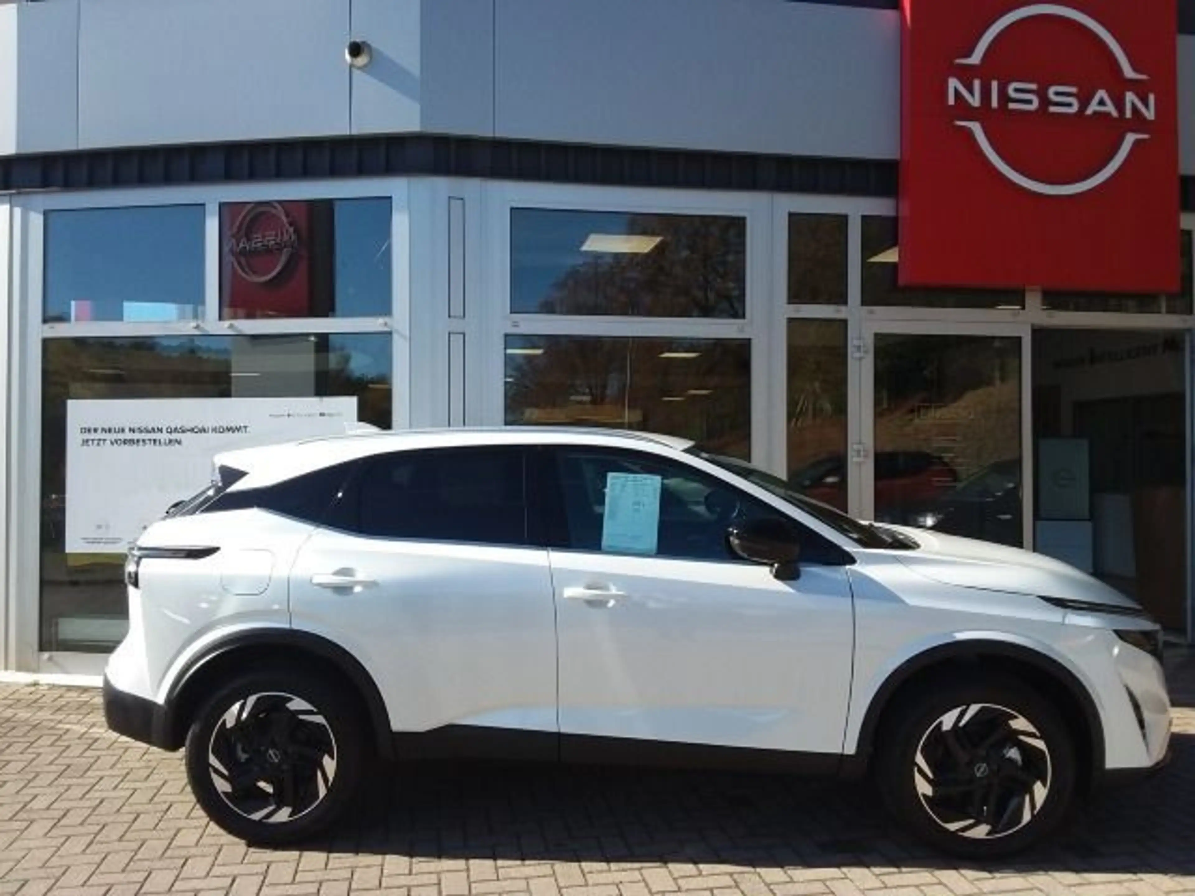 Nissan Qashqai 1.3 DIG-T MHEV N-Connecta Tageszulassung — photo 2