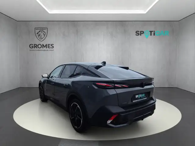 Peugeot 408 view 5