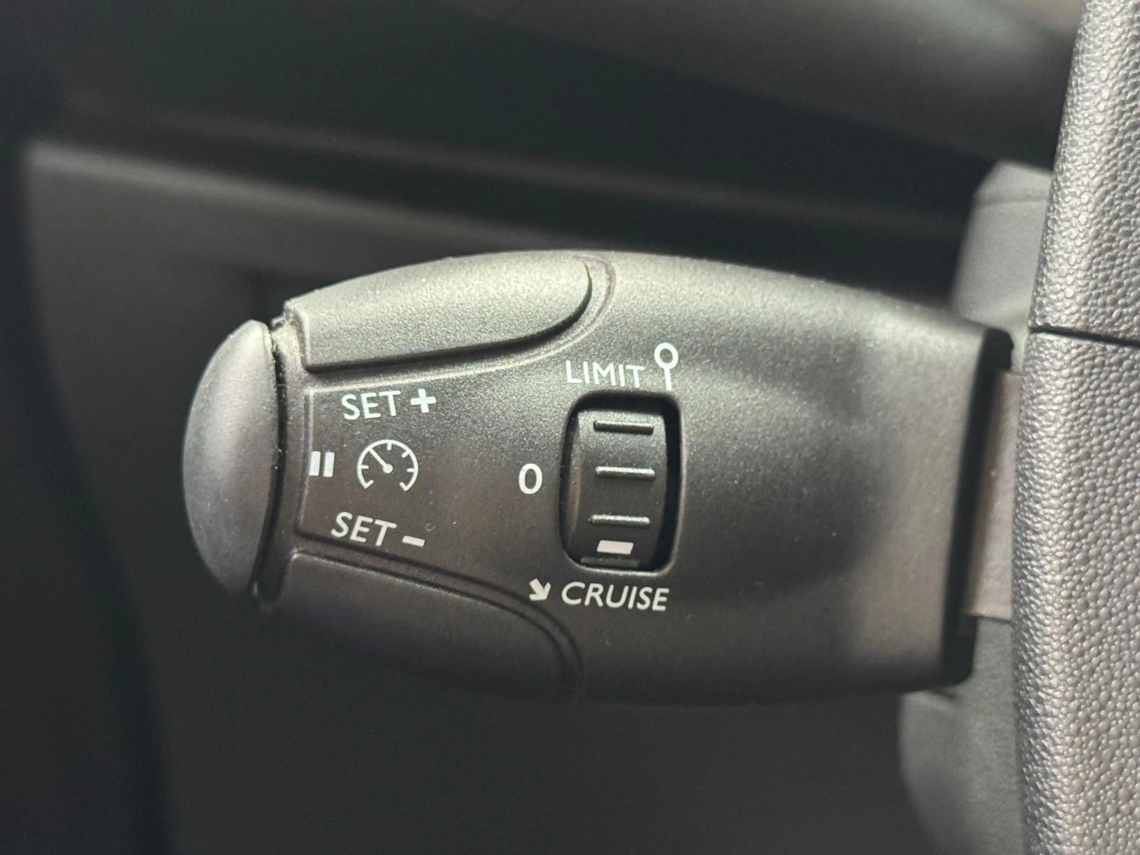 DS Automobiles DS 3 1.2 PT 110 Business | Navi | Apple Carplay | Sport — photo 15
