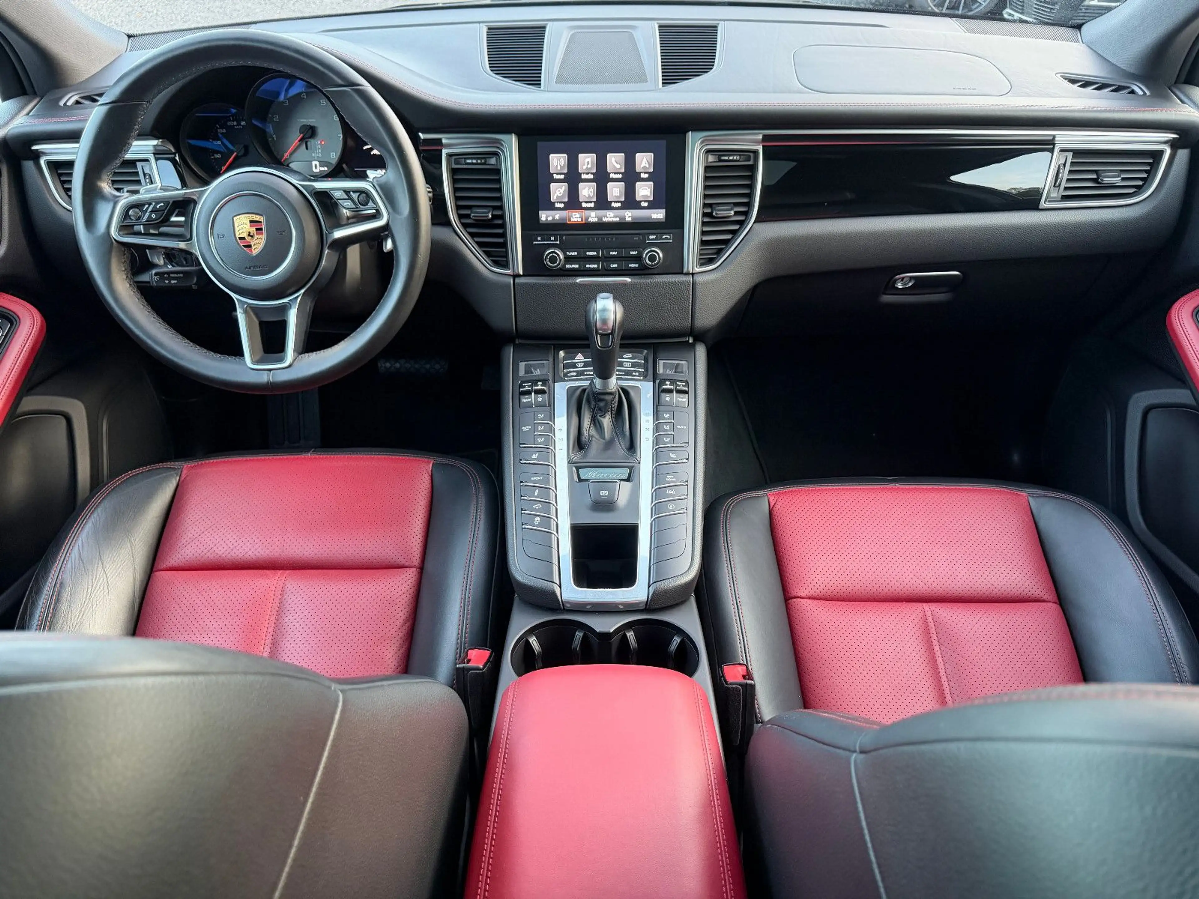 Porsche Macan S KAMERA/PANO/AHK — photo 14
