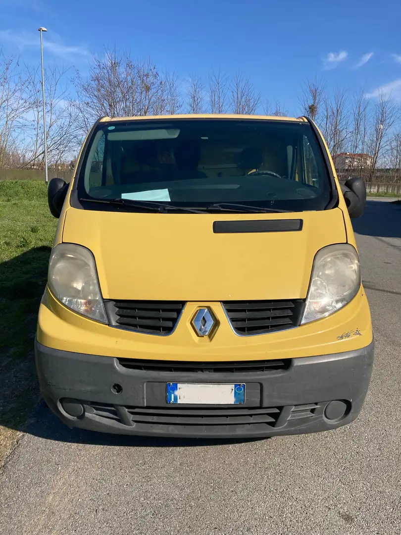 Renault Trafic 1.9 Jaune - 2