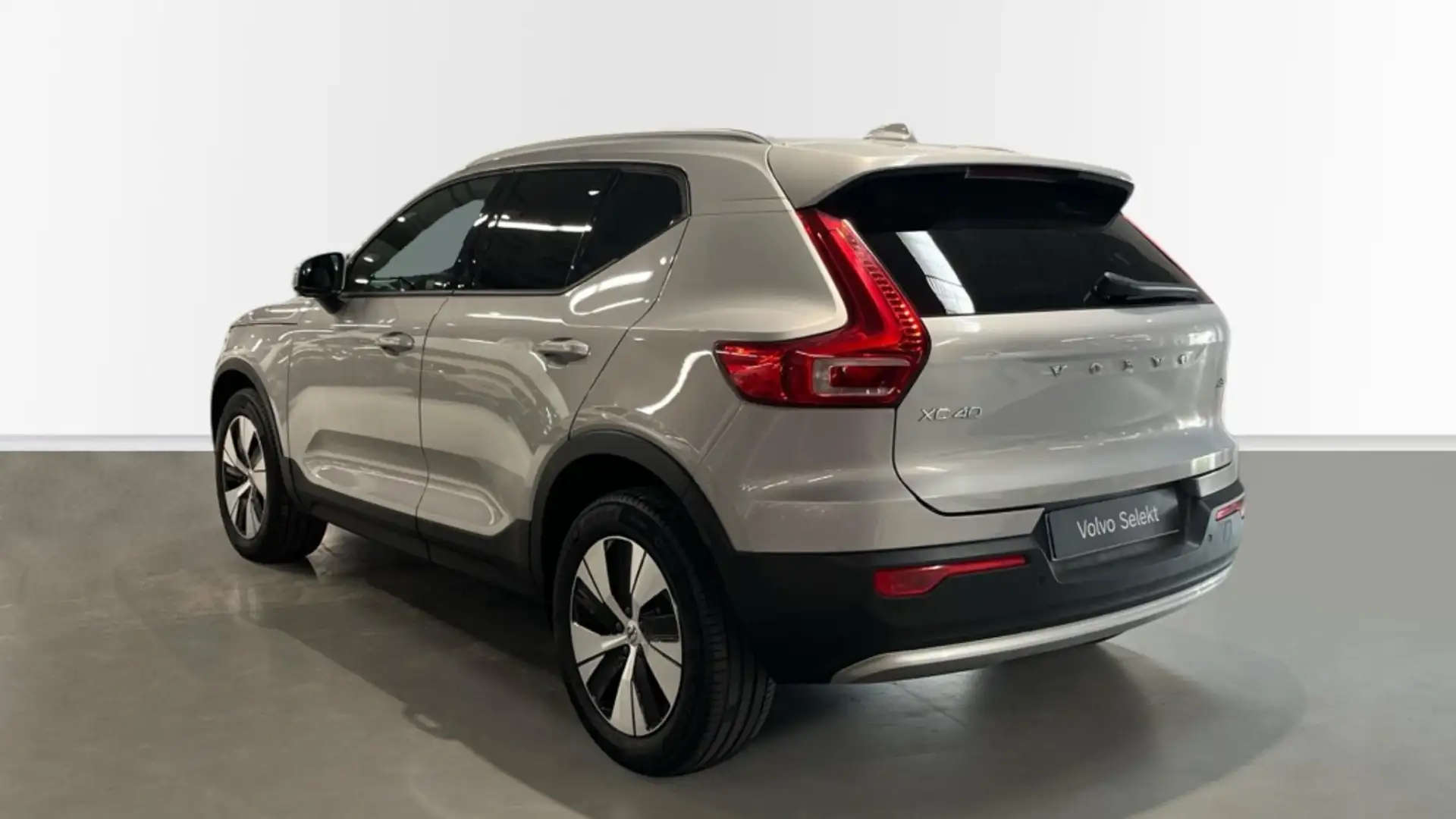 Volvo XC40 2.0 B3 CORE AUTO 163 5P - 2