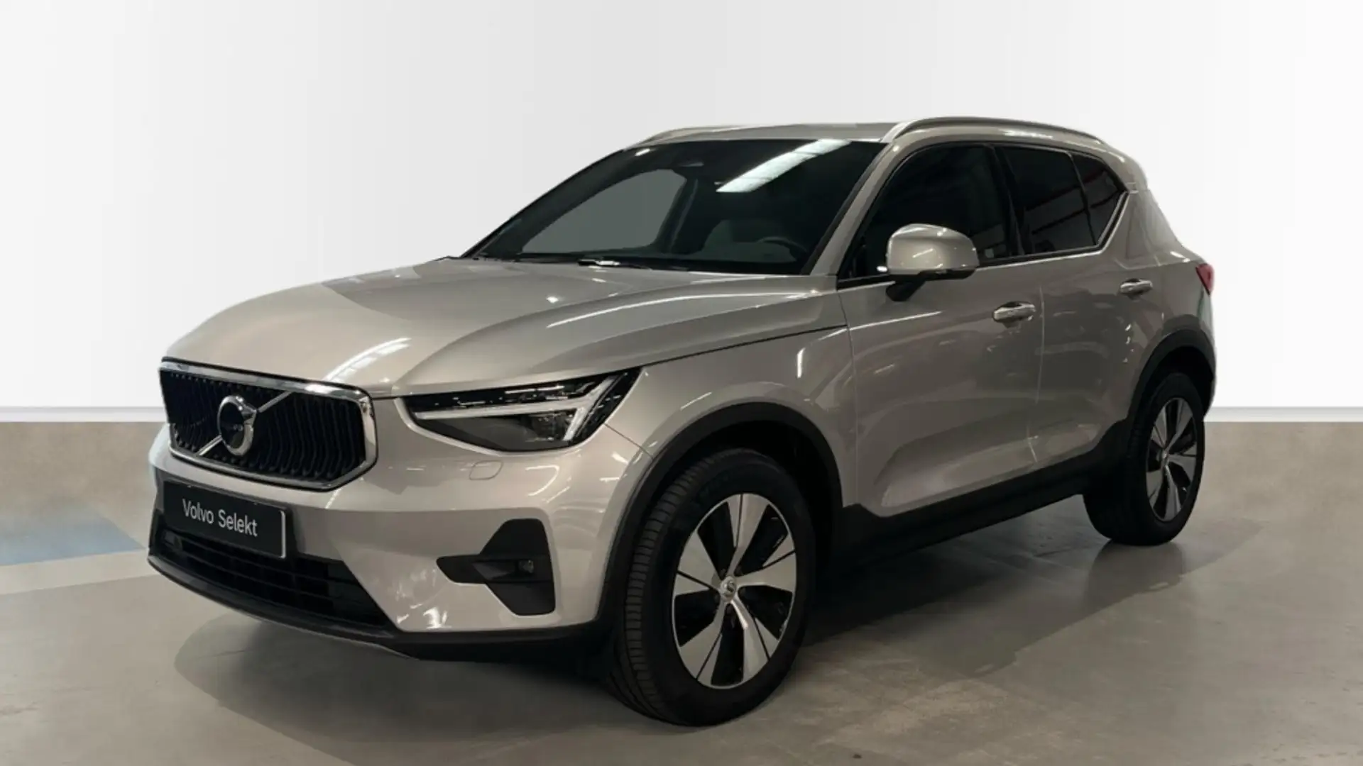 Volvo XC40 2.0 B3 CORE AUTO 163 5P - 1