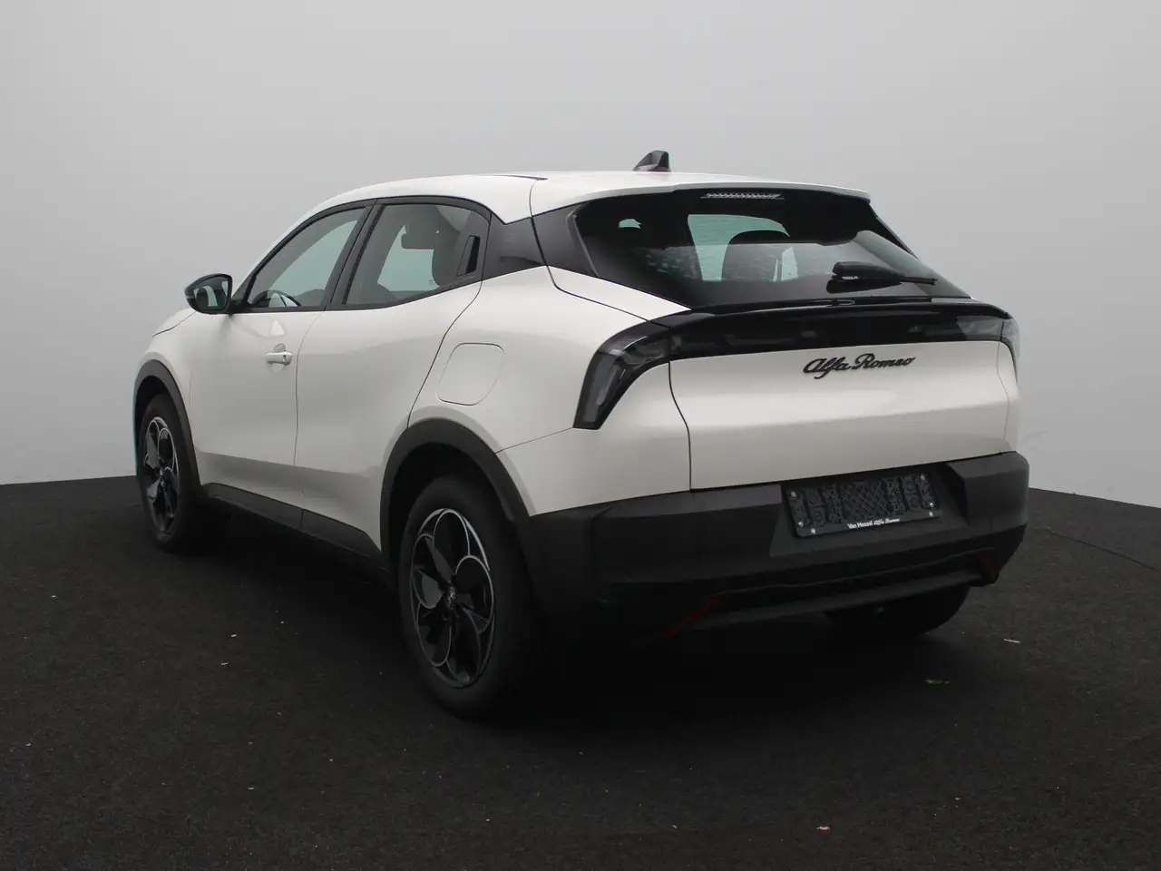 Alfa Romeo Junior 2025