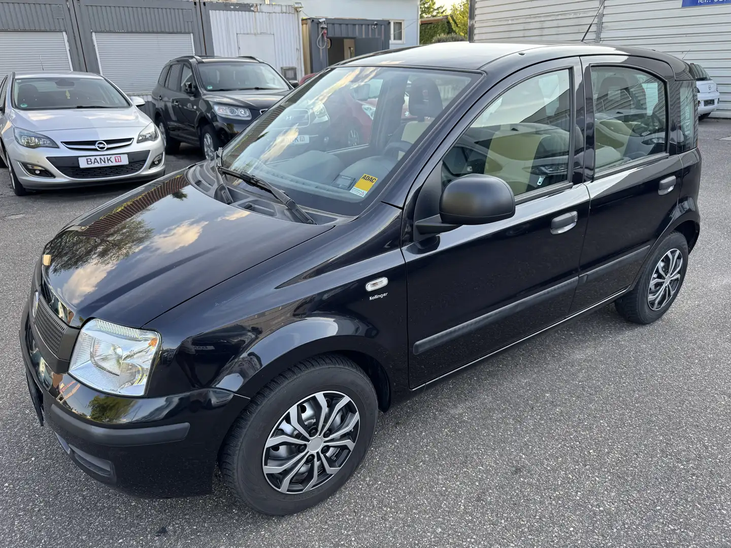 Fiat Panda 1.2 8V MyLive TÜV Neue Black - 1