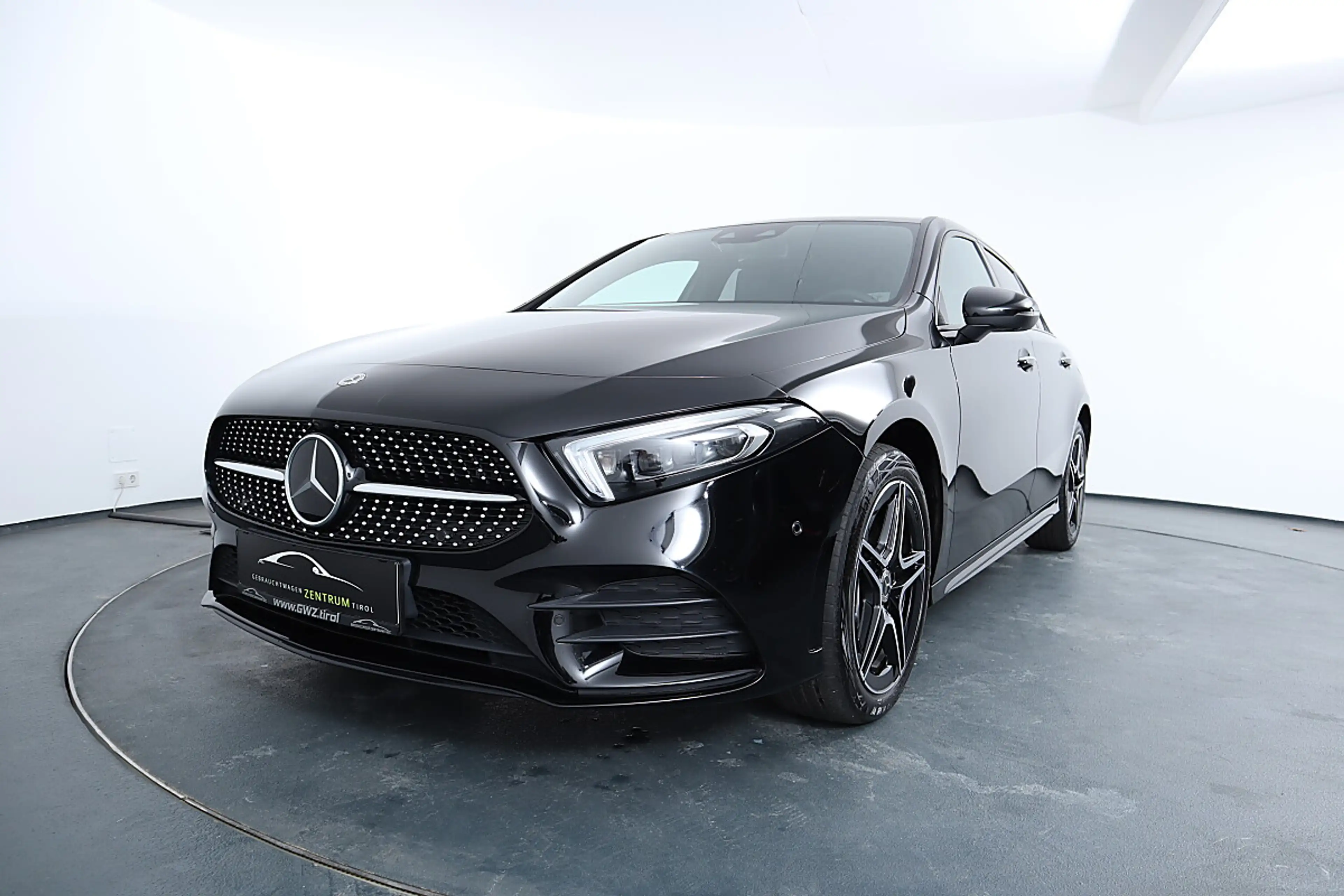 Mercedes-Benz A 250 e AMG KEYLESS*MULTIBEAM*AMBIENTE*ACC*TOP! — photo 13