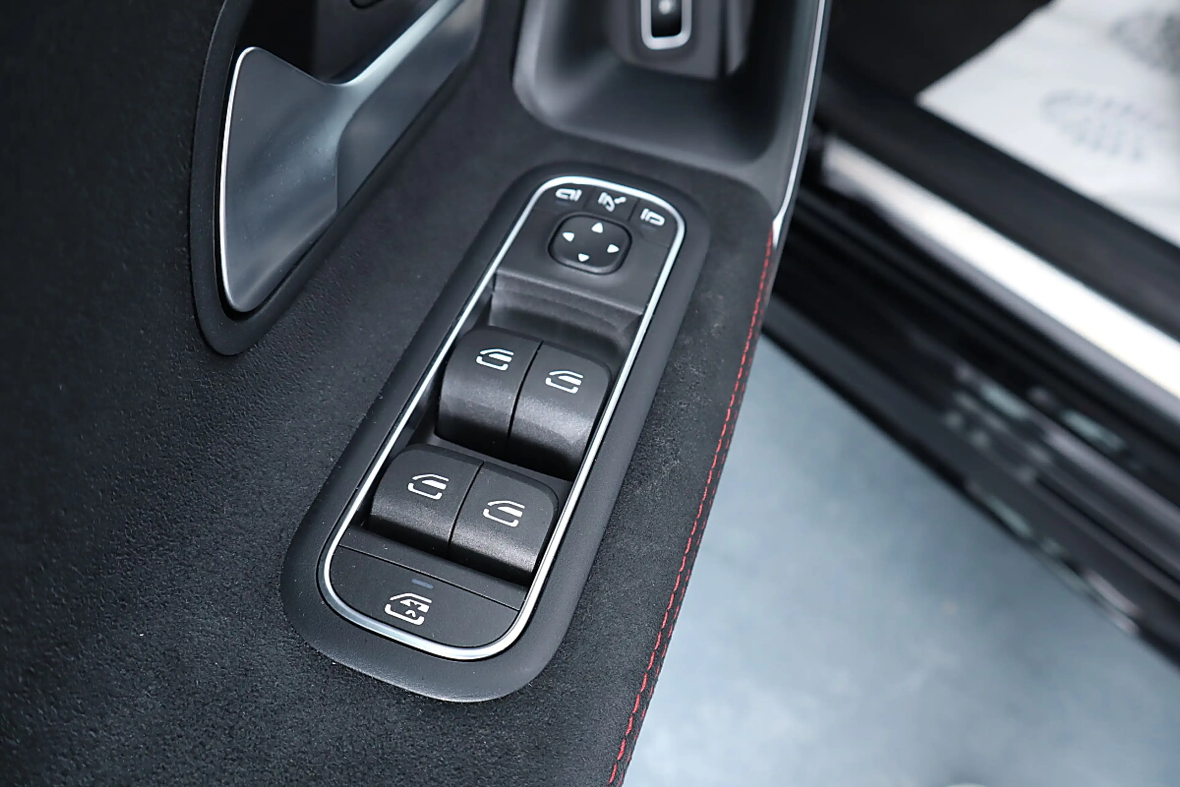 Mercedes-Benz A 250 e AMG KEYLESS*MULTIBEAM*AMBIENTE*ACC*TOP! — photo 26