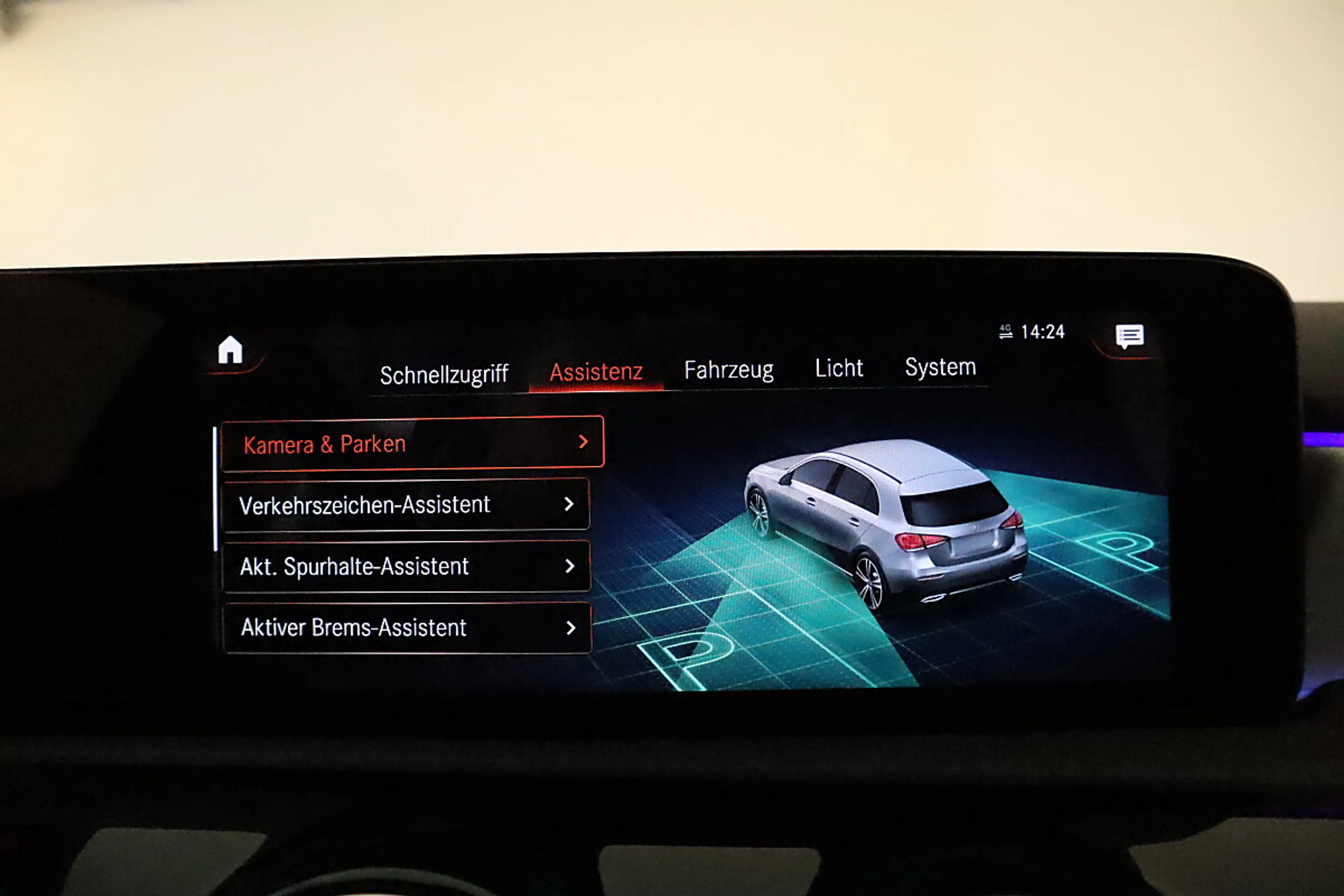 Mercedes-Benz A 250 e AMG KEYLESS*MULTIBEAM*AMBIENTE*ACC*TOP! — photo 50