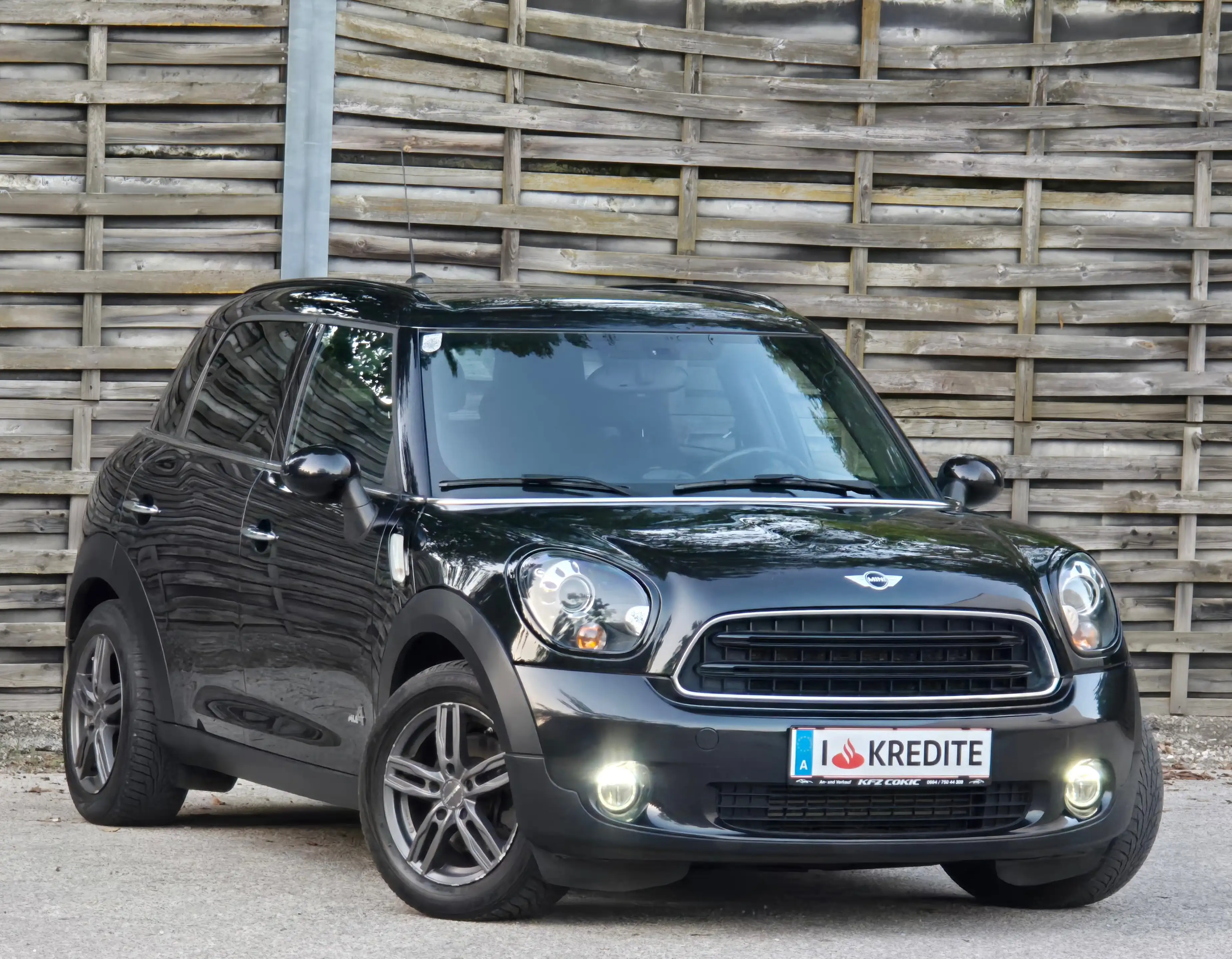 MINI Cooper D Countryman Cooper D Top* Kredit* 4X4 Allrad* Xenon* Navi*AHK* — photo 2