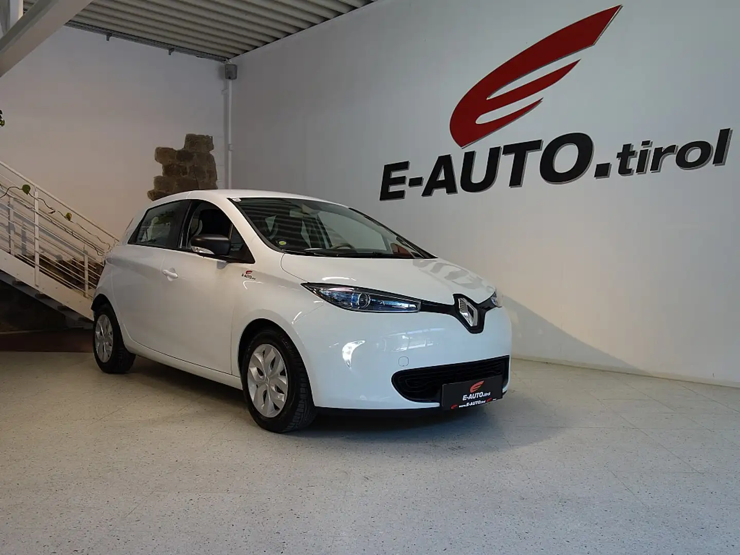 Renault ZOE Q90 41kWh *MWST AUSW. *300KM WLTP *SCHNELL LADE... Weiß - 1