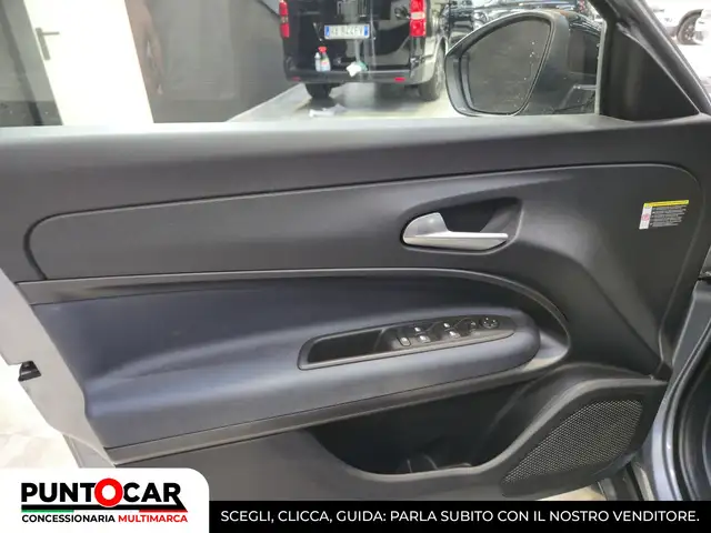 Alfa Romeo Junior view 21