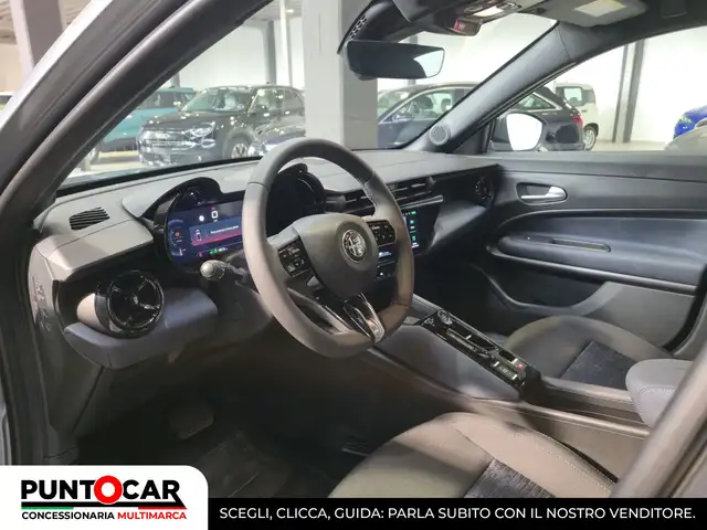Alfa Romeo Junior view 8