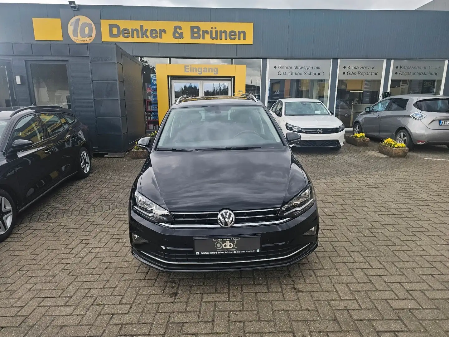 Volkswagen Golf Sportsvan 1,0 Comfortline DSG*ACC*AHK*RfK Černá - 2
