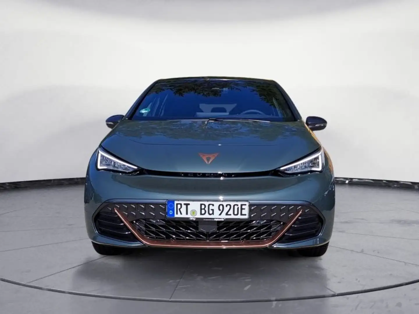 CUPRA Born VZ   h Grün - 2