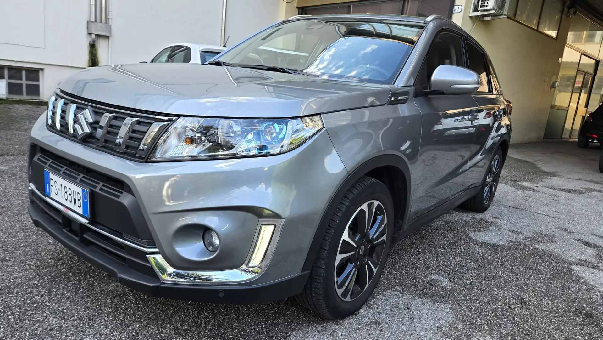 Suzuki Vitara 1.4 Boosterjet A-T 4WD AllGrip Starview Benzina Gris - 1