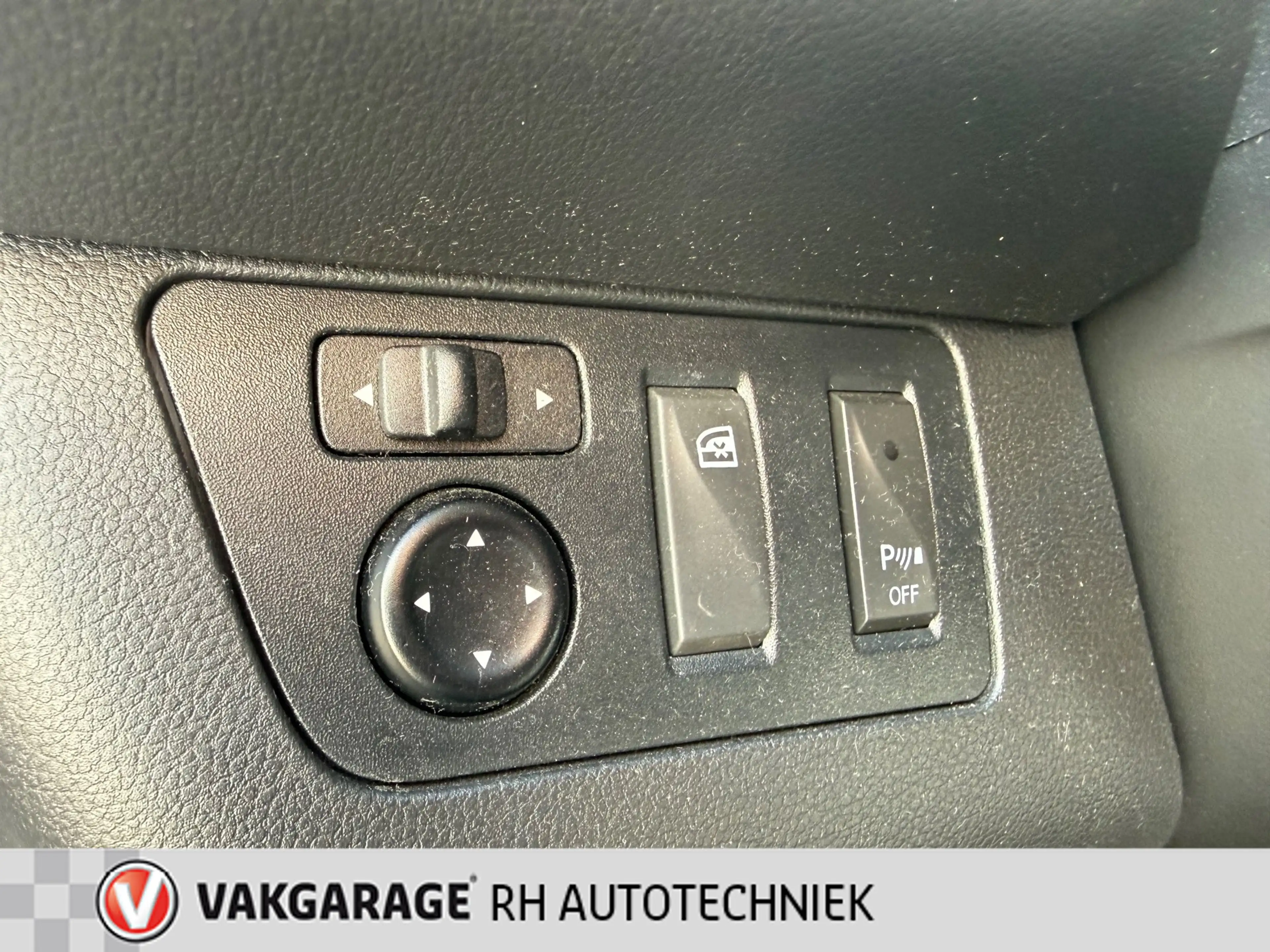 Dacia Spring Comfort Plus 27 kWh — photo 21