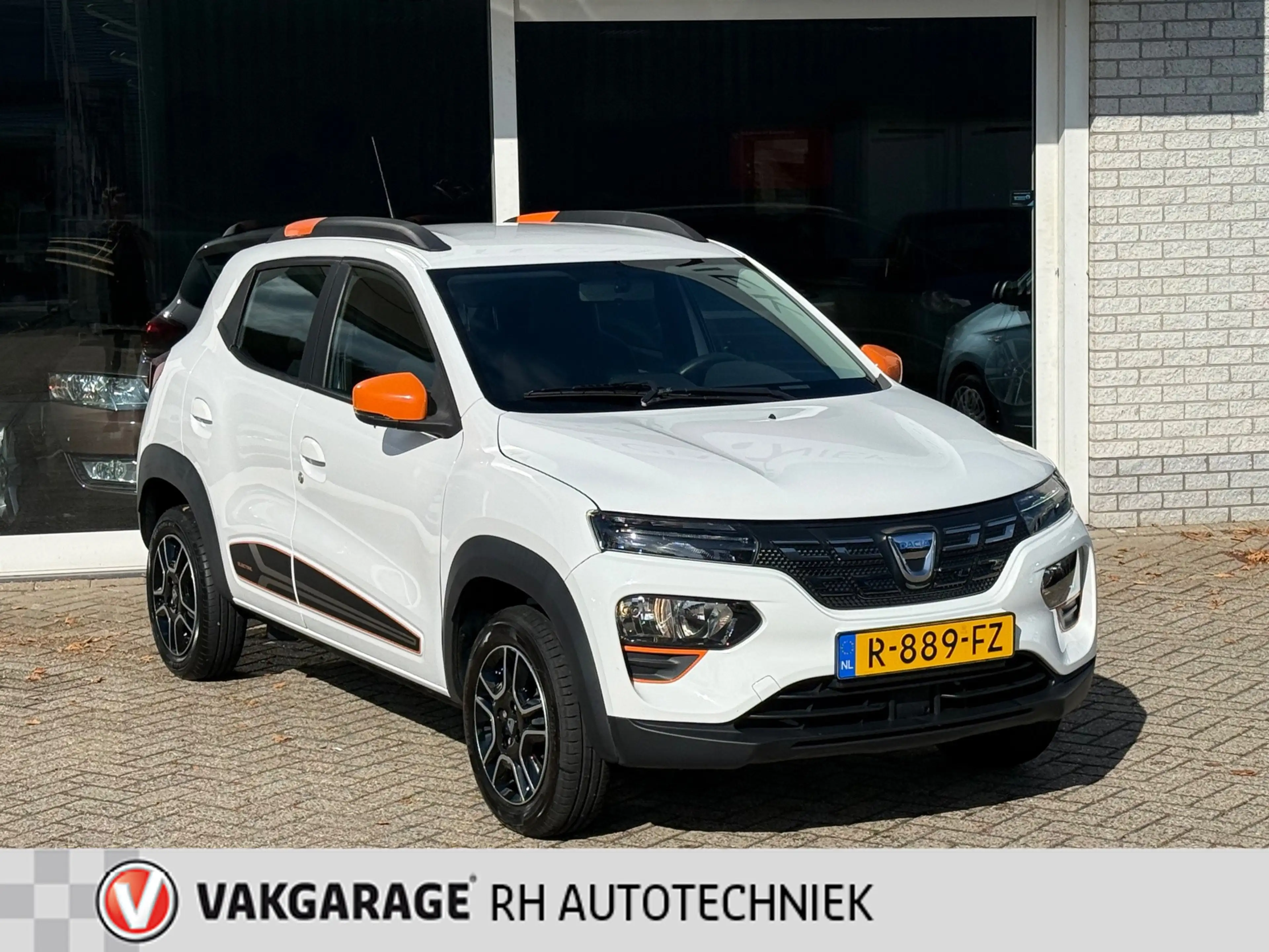 Dacia Spring Comfort Plus 27 kWh — photo 2