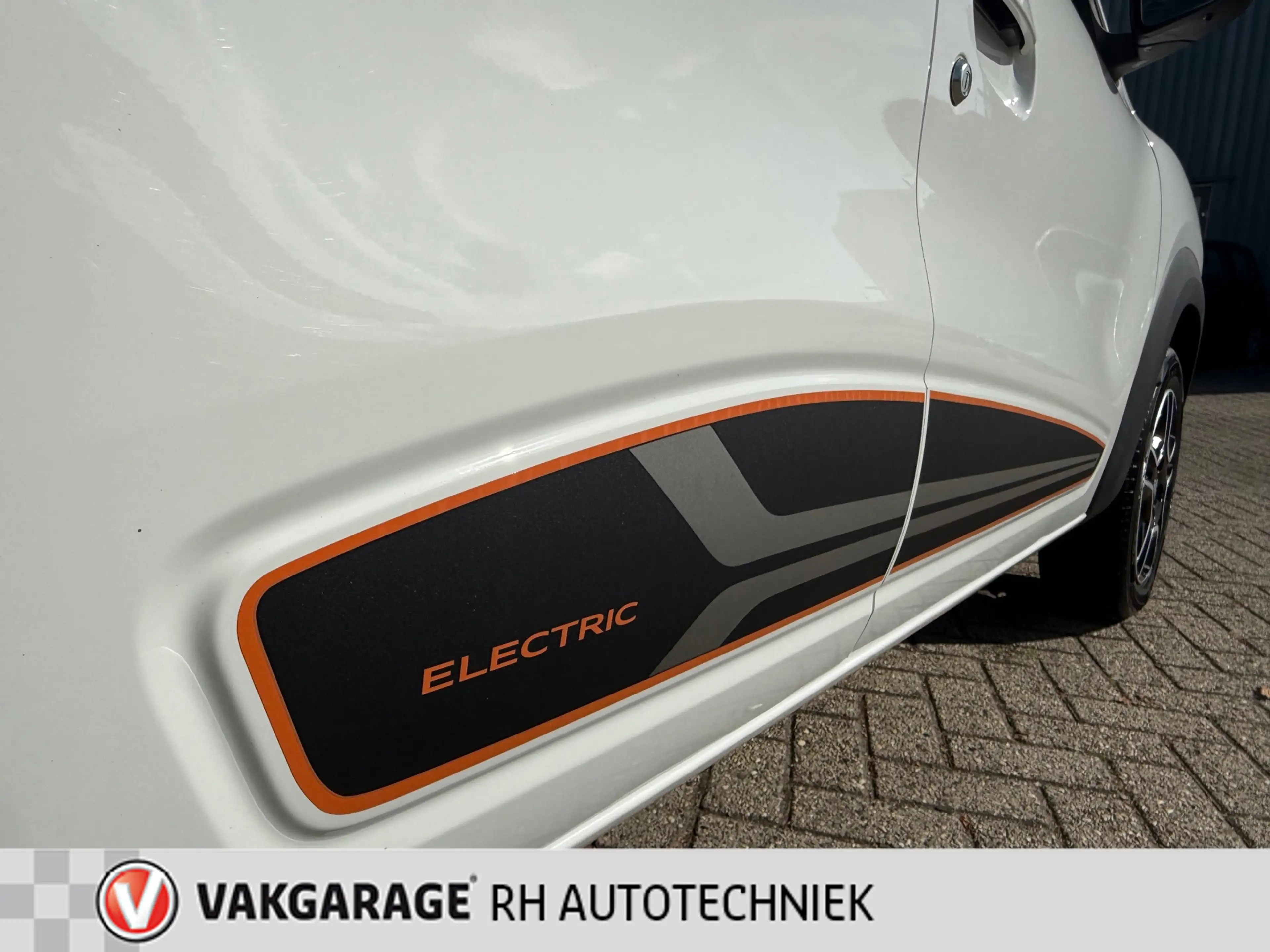 Dacia Spring Comfort Plus 27 kWh — photo 18