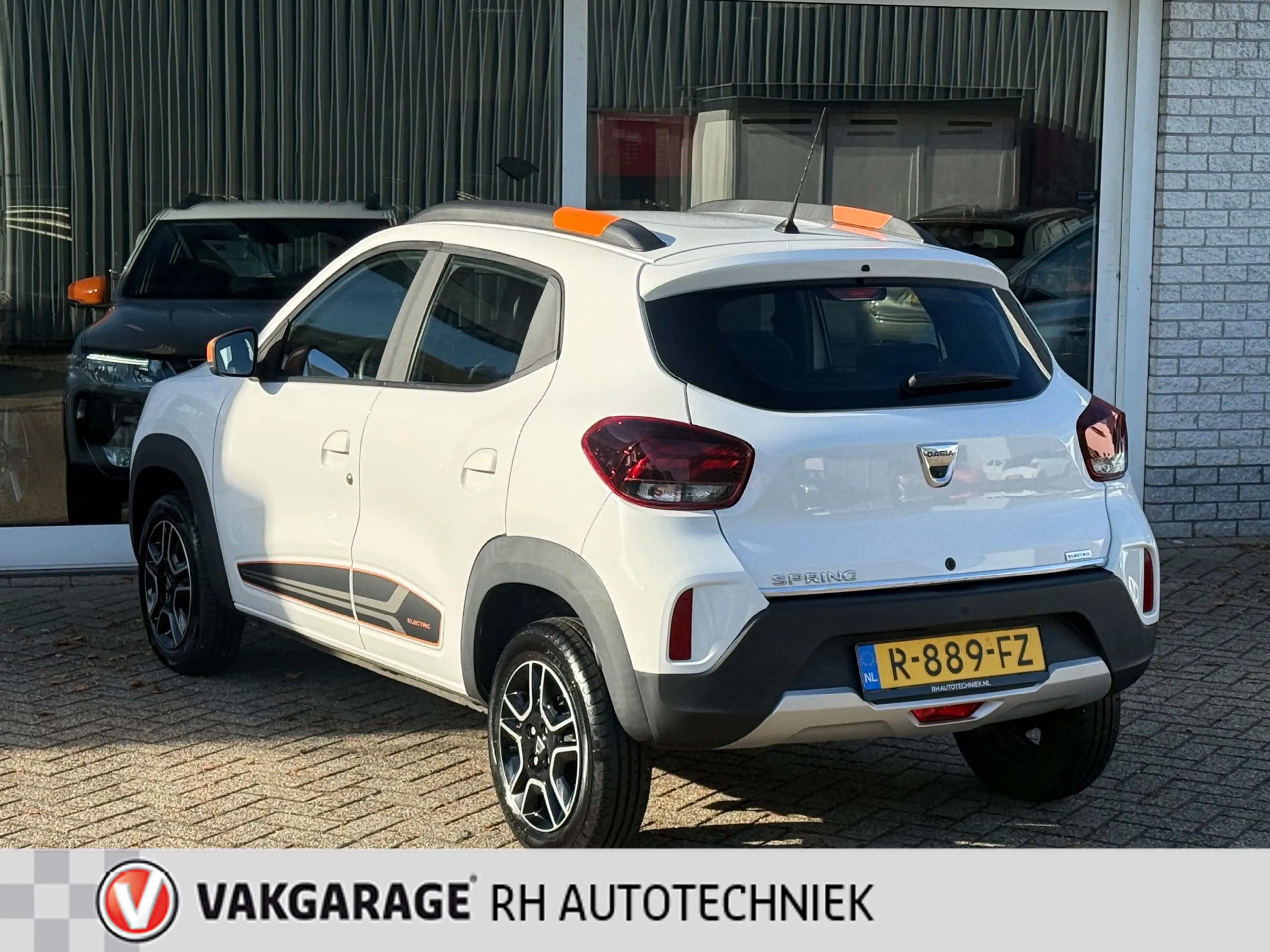 Dacia Spring Comfort Plus 27 kWh — photo 4