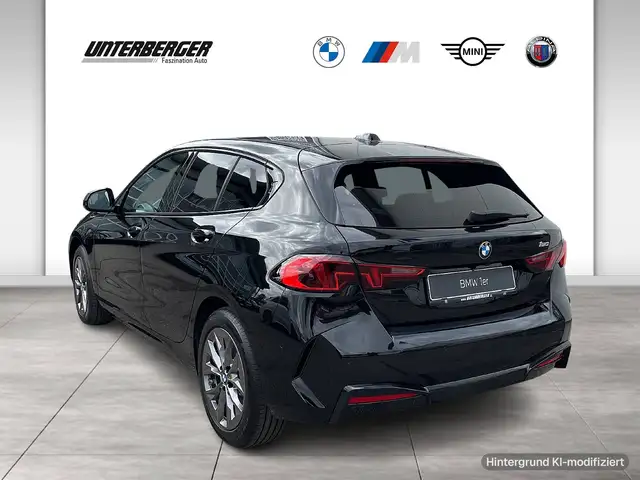 BMW 1 Series view 4