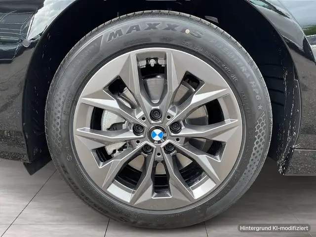 BMW 1 Series view 6