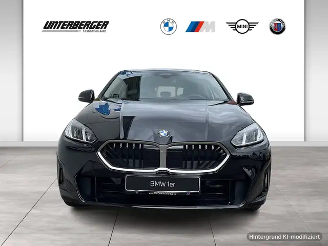 BMW 1 Series view 2
