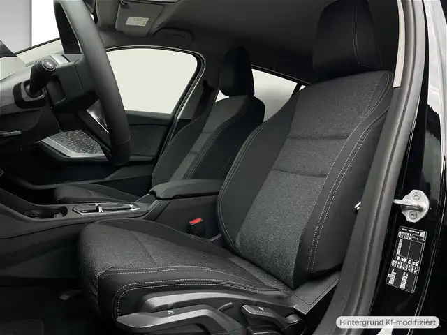BMW 1 Series view 10