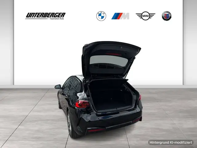 BMW 1 Series view 12