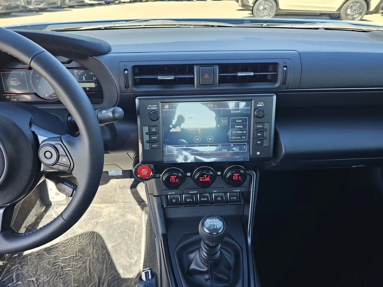 Subaru BRZ снимка Subaru BRZ