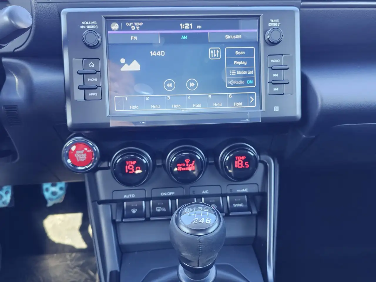 Subaru BRZ снимка Subaru BRZ