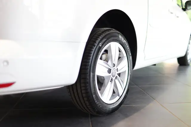 Volkswagen Caddy view 7