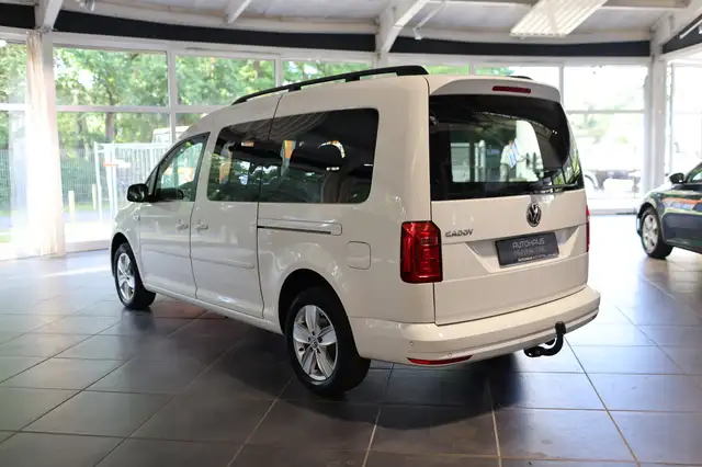 Volkswagen Caddy view 4