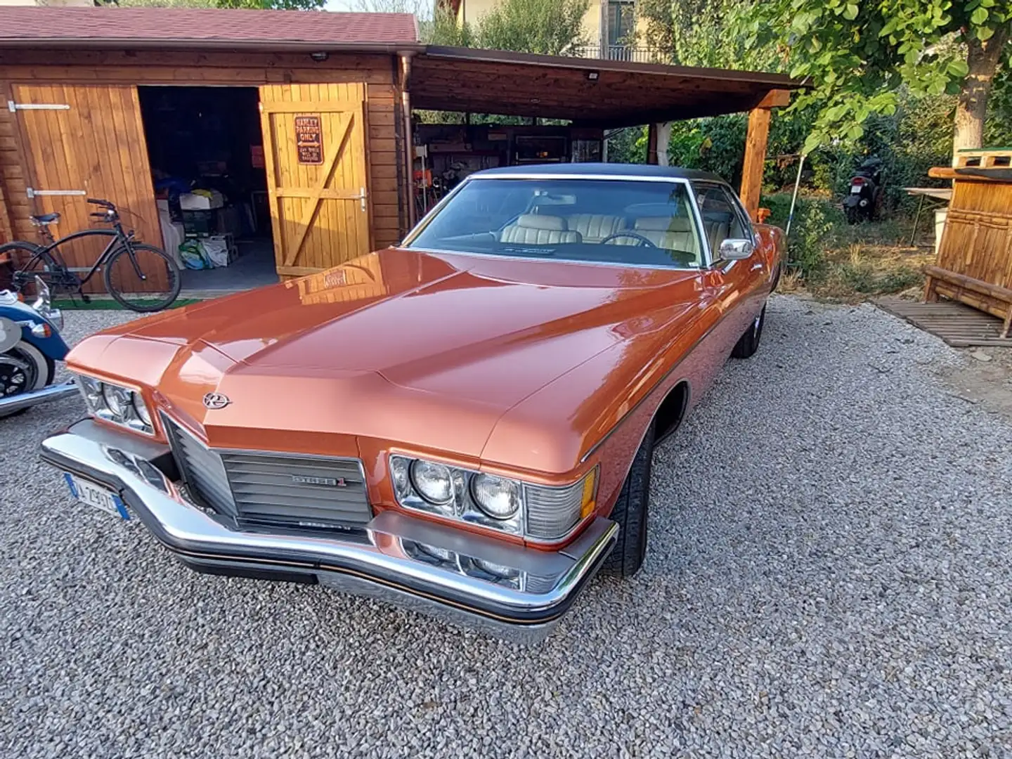 Buick Riviera gs stage 1 "boat-tail" (classic american car) Naranja - 2