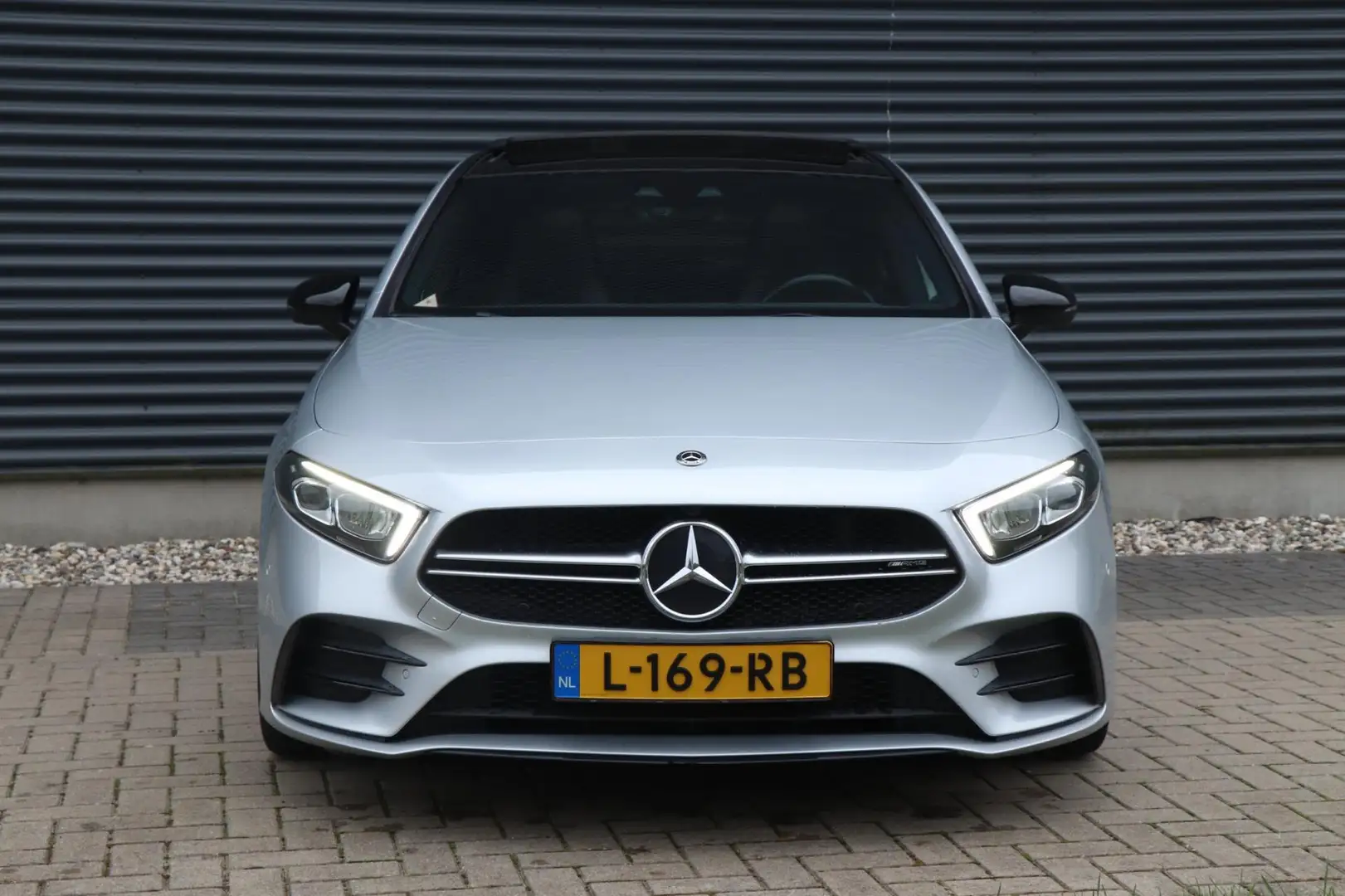 Mercedes-Benz A 35 AMG A35 4MATIC | PANO | CAMERA | VOL! Gris - 2