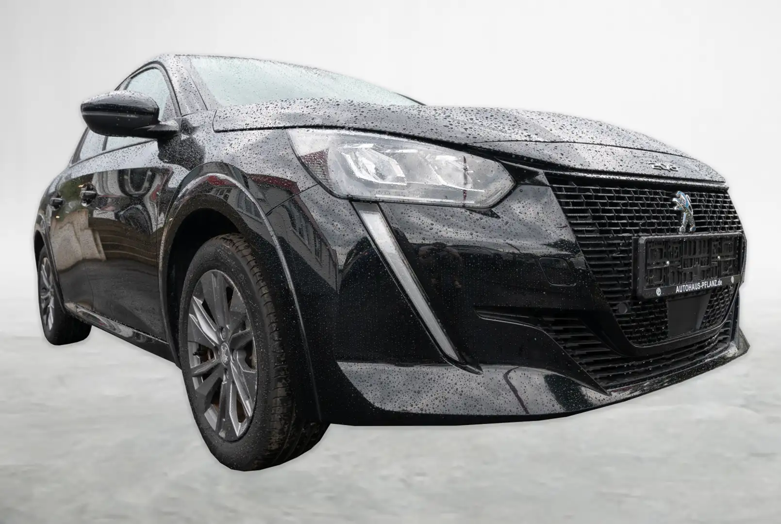 Peugeot 208 Allure 136 5T Schwarz - 2