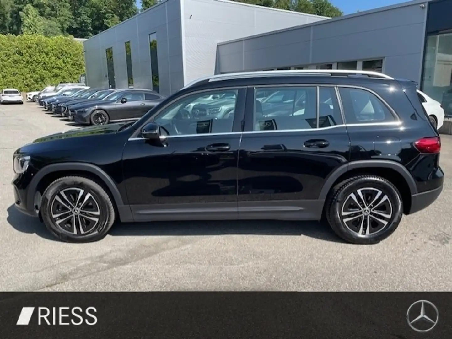 Mercedes-Benz GLB 200 d PTS NAVI RÜCKFAHRK. EASY PACK HECKK. Schwarz - 2