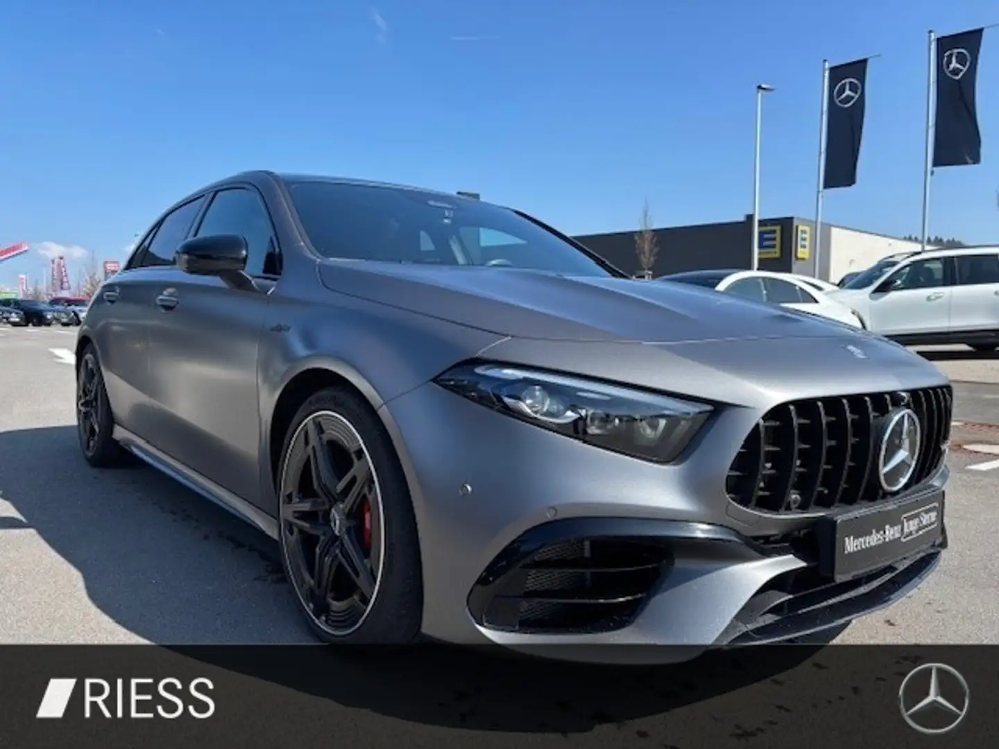 Mercedes-Benz A 45 AMG S 4M Night Distr AHK Pano HUD Kamera 19" Grau - 2