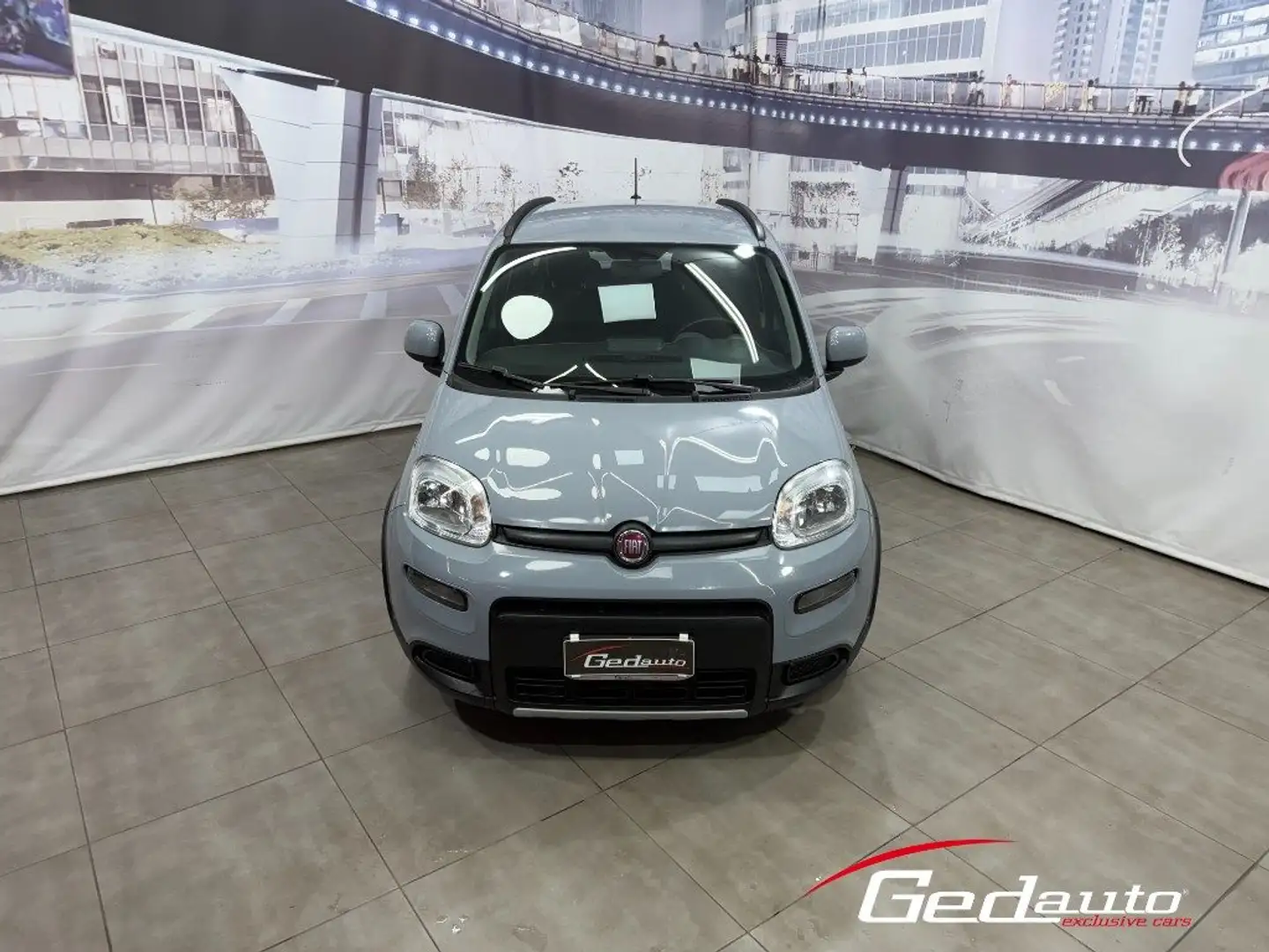 Fiat Panda 1.0 FireFly S&S Hybrid City Life Gris - 2