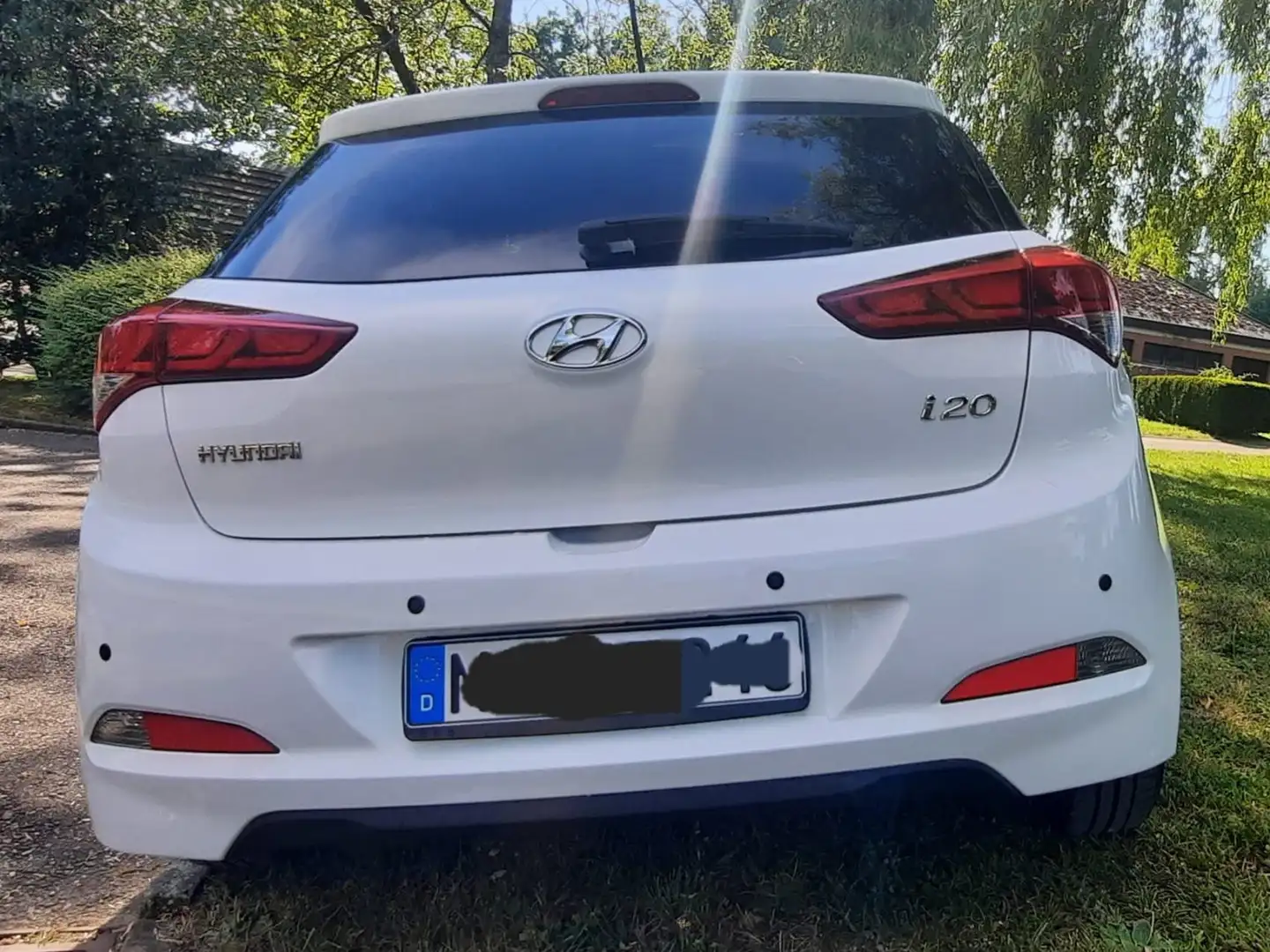 Hyundai i20 i20 1.2 Passion Weiß - 2
