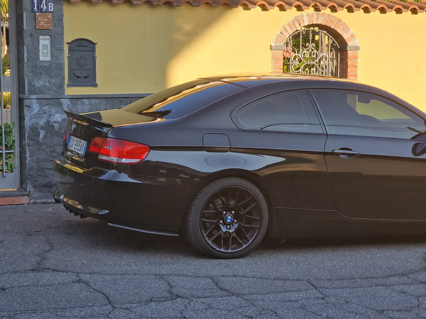 BMW 320 Serie 3 E92 Coupe 320d Coupe Msport 177cv Nero - 2